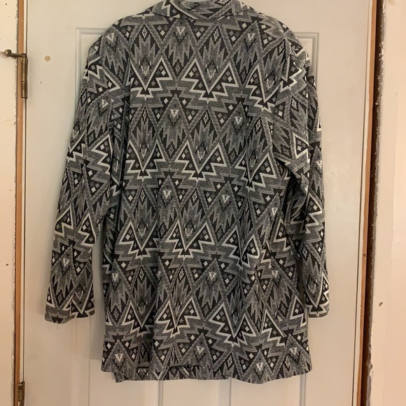 Gray Aztec jacket - Picture 5 of 5